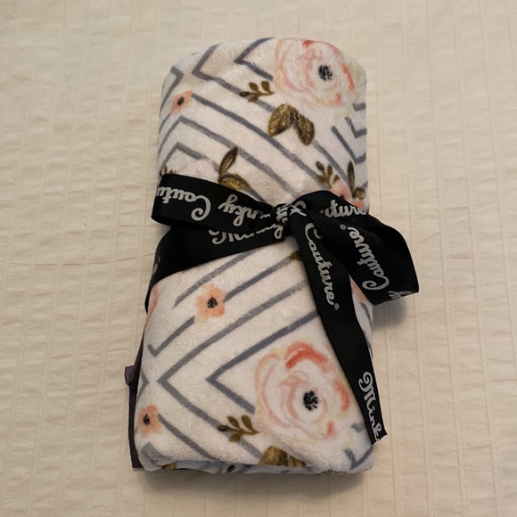 Minky Couture Soft Floral Blanket - Picture 3 of 4